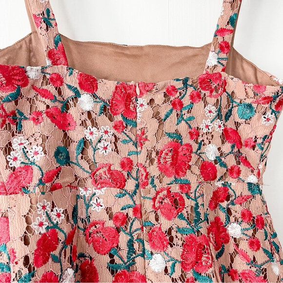 Lovers + Friends Under The Stars Midi Dress in Dark Nude Floral Size Small - Picture 6 of 11